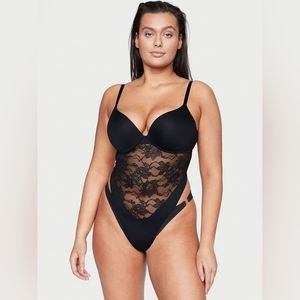Victoria Secret VERY SEXY So Obsessed Lace Push Up Teddy black size S NWT